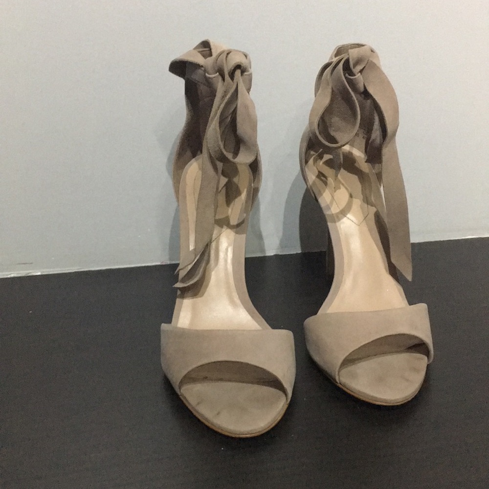 Blush color classy bow tie shoes